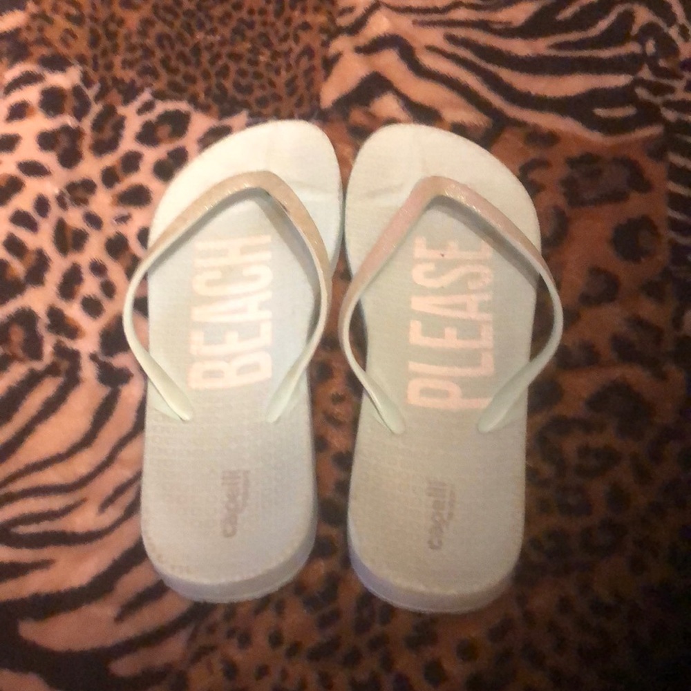 Women’s sandals